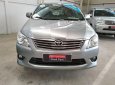 Toyota Innova E 2012 - Bán Toyota Innova 2012, màu xám (ghi), giá chỉ 560 triệu, còn thương lượng