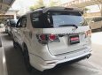 Toyota Fortuner TRD V 4X2 2015 - Cần bán xe Toyota Fortuner TRD V 4X2 năm sản xuất 2015, màu trắng, hỗ trợ giá tốt