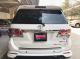 Toyota Fortuner TRD V 4X2 2015 - Cần bán xe Toyota Fortuner TRD V 4X2 năm sản xuất 2015, màu trắng, hỗ trợ giá tốt