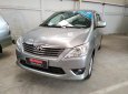 Toyota Innova E 2012 - Bán Toyota Innova 2012, màu xám (ghi), giá chỉ 560 triệu, còn thương lượng