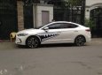 Hyundai Elantra    2.0 2017 - Bán Hyundai Elantra 2.0 sản xuất năm 2017, màu trắng  