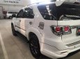 Toyota Fortuner V 4x2 TRD 2015 - Bán xe Toyota Fortuner V 4x2 TRD đời 2015, màu trắng số tự động giá cạnh tranh