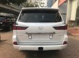 Lexus LX 570 2016 - Bán ô tô Lexus LX570 sản xuất 2016 đăng ký 2017, xe rất mới chính chủ từ đầu, phí sang tên 2%