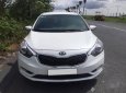 Kia K3 2016 - Bán xe Kia K3 năm 2016, màu trắng số sàn