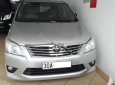 Toyota Innova 2.0E 2013 - Chính chủ bán ô tô Toyota Innova 2.0E 2013, màu bạc