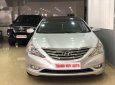 Hyundai Sonata 2010 - Cần bán Hyundai Sonata năm 2010, màu bạc, nhập khẩu xe gia đình, 510tr