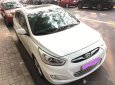 Hyundai Accent 2014 - Cần bán Hyundai Accent đời 2014, màu trắng