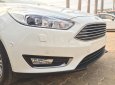 Ford Focus Titanium 2018 - Bán xe Ford Focus all new 2018, giá tốt nhất, tặng nhiều phụ kiện chính hãng