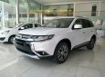 Mitsubishi Stavic 2018 - "Cực hot" bán Mitsubishi Outlander xe 7 chỗ, góp 90% xe, 7l/100km, LH Lê Nguyệt: 0911.477.123 - 0988.799.330