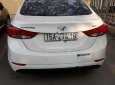 Hyundai Elantra 2015 - Bán Hyundai Elantra sản xuất 2015, màu trắng, xe nhập