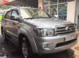 Toyota Fortuner 2.7V 4x4 AT 2010 - Cần bán gấp Toyota Fortuner 2.7V 4x4 AT 2010, màu bạc