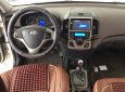 Hyundai i30 CW 2010 - Bán xe Hyundai i30 CW năm 2010, màu trắng, nhập khẩu số tự động, 429tr