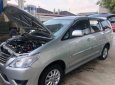 Toyota Innova 2.0E 2012 - Bán ô tô Toyota Innova 2.0E sản xuất 2012, màu bạc  