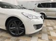 Hyundai Genesis 2011 - Cần bán xe Hyundai Genesis sản xuất 2011, màu trắng, xe nhập chính chủ giá cạnh tranh