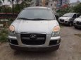 Hyundai Starex   GRX 2004 - Bán Hyundai Starex GRX đời 2004, màu bạc số sàn