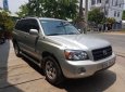 Toyota Highlander 2.4 2005 - Bán ô tô Toyota Highlander 2.4 sản xuất 2005, màu bạc, xe nhập xe gia đình