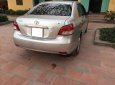 Toyota Vios 1.5E 2009 - Bán xe Toyota Vios E sản xuất 2009, màu bạc chính chủ, giá tốt