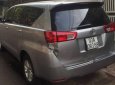 Toyota Innova 2.0E 2017 - Bán ô tô Toyota Innova 2.0E sản xuất năm 2017, màu bạc