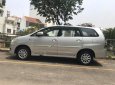 Toyota Innova 2012 - Cần bán gấp Toyota Innova đời 2012, màu bạc