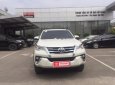 Toyota Fortuner 2.7V 4x2 AT 2017 - Bán xe Toyota Fortuner 2.7V 4x2 AT năm 2017, màu trắng, xe nhập  