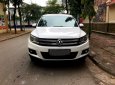 Volkswagen Tiguan 2011 - Bán Volkswagen Tiguan SX 2011, đăng ký 2012, màu trắng