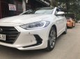 Hyundai Elantra 2017 - Cần bán xe Hyundai Elantra đời 2017, màu trắng