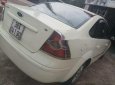 Ford Focus 2008 - Cần bán gấp Ford Focus 2008, màu trắng
