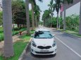 Kia Rondo 2016 - Bán Kia Rondo sản xuất 2016, màu trắng