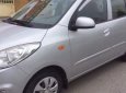 Hyundai i10   MT  2013 - Cần bán gấp Hyundai i10 MT 2013, màu bạc, xe nhập