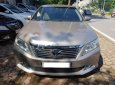 Toyota Camry 2.5G 2013 - Cần bán xe Toyota Camry 2.5G năm 2013, màu vàng