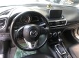 Mazda 323 2016 - Cần bán xe Mazda 323 năm sản xuất 2016, màu trắng