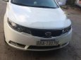 Kia Forte 2013 - Bán Kia Forte sản xuất năm 2013, màu trắng xe gia đình, 380tr