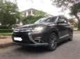 Mitsubishi Outlander 2.4 CVT Premium 2018 - Bán Mitsubishi Outlander 2.4 CVT Premium 2018, màu nâu