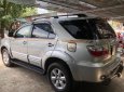 Toyota Fortuner 2011 - Bán xe Toyota Fortuner năm sản xuất 2011, màu bạc