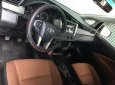 Toyota Innova 2.0E  2016 - Cần bán lại xe Toyota Innova 2.0E sản xuất năm 2016, giá 699tr