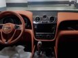 Bentley 4.0L 2018 - Bán xe Bentley Bentayga 4.0L sản xuất năm 2018, màu xám (ghi), xe nhập Mỹ