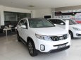 Kia Sorento GAT 2017 - Bán Kia Sorento máy xăng, giao ngay, thanh toán 130 triệu giao xe ngay