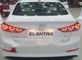 Hyundai Elantra 2018 - Bán Hyundai Elantra sản xuất 2018, màu trắng, giá tốt