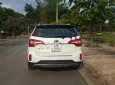 Kia Sorento GAT 2017 - Bán Kia Sorento GAT sản xuất 2017, màu trắng số tự động, 770tr