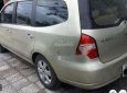 Nissan Grand livina 2011 - Bán Nissan Grand livina 2011, màu bạc, giá tốt