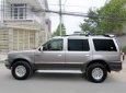 Ford Everest 2.5 L-4X2 MT 2007 - Bán Ford Everest 2.5L-4x2 MT, máy dầu có turbo, màu hồng phấn, 2007, xe mới như xe trong hãng