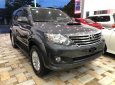 Toyota Fortuner G 2014 - Bán xe Toyota Fortuner G 2014, màu xám như mới, giá 840tr