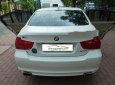 BMW 3 Series  320i 2010 - Cần bán BMW 3 Series 320i đời 2010, màu trắng, 530 triệu