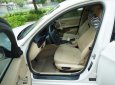 BMW 3 Series 320i 2010 - Cần bán BMW 3 Series 320i năm 2010, màu trắng, nhập khẩu