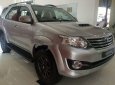 Toyota Fortuner 2016 - Bán Toyota Fortuner năm sản xuất 2016, màu bạc, 860tr