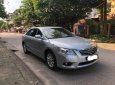 Toyota Camry 2.4G 2010 - Bán Toyota Camry 2.4G sản xuất năm 2010, màu bạc chính chủ