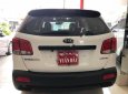 Kia Sorento 2010 - Cần bán xe Kia Sorento năm 2010, màu trắng, xe nhập, giá 670tr