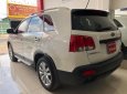 Kia Sorento 2010 - Cần bán xe Kia Sorento năm 2010, màu trắng, xe nhập, giá 670tr