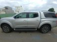 Nissan Navara SL  2016 - Bán xe bán tải Nissan Navara NP300 SL đời 2016, màu bạc, số sàn. Giá 605 triệu