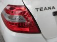 Nissan Teana 2.0 AT 2011 - Cần bán xe Nissan Teana 2.0 AT sản xuất năm 2011, màu trắng, xe nhập xe gia đình 
